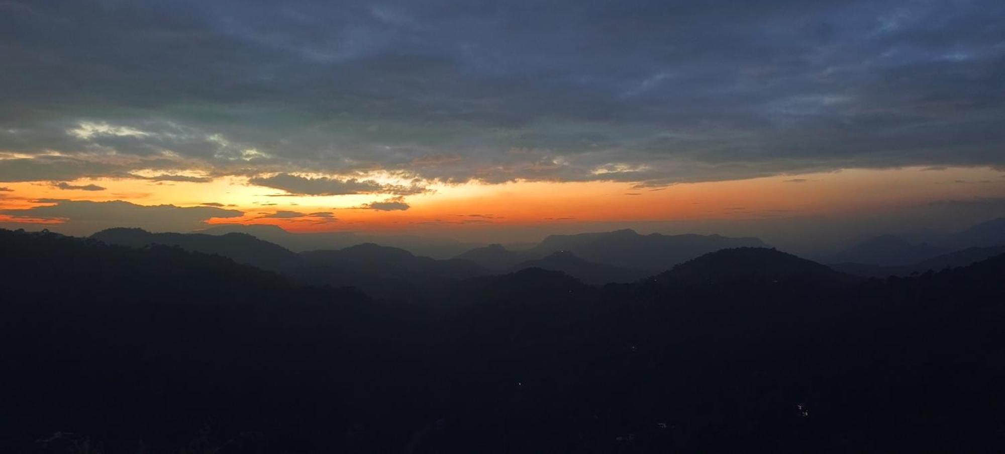 Angels Nest Home Stay 2 Acra Private Plantation Mountain Area Balconey Sunrice View Nearby Ngarhole Wild Life , Tholpetty Wild Life , Pakshipathalam Bird Santuary , Kuruva Island # Thirunelly & Thrissilery Temple Near By Secure Stay Wayanad Kerala Chegāt Exterior foto